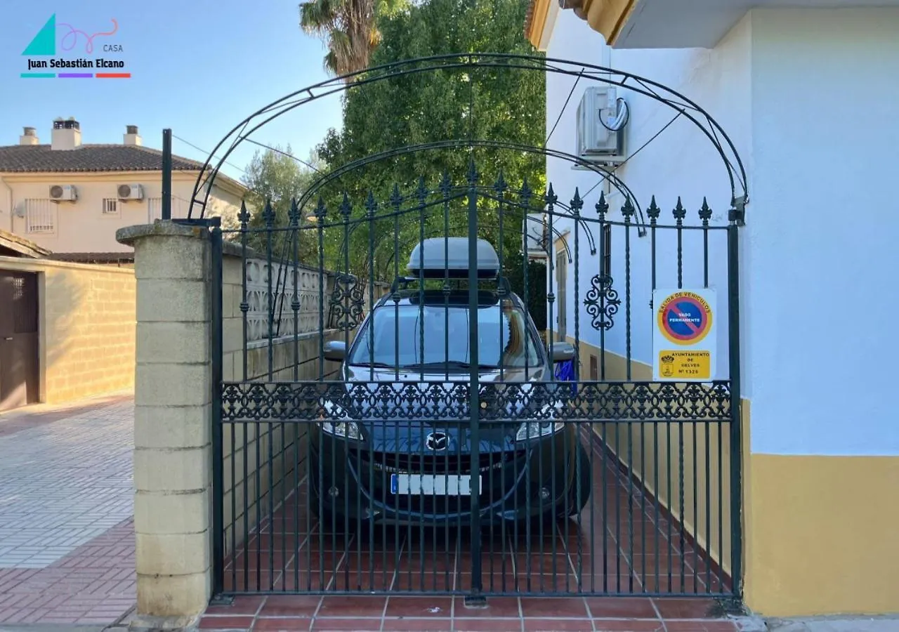 Casa Juan Sebastian Elcano Gelves Holiday home